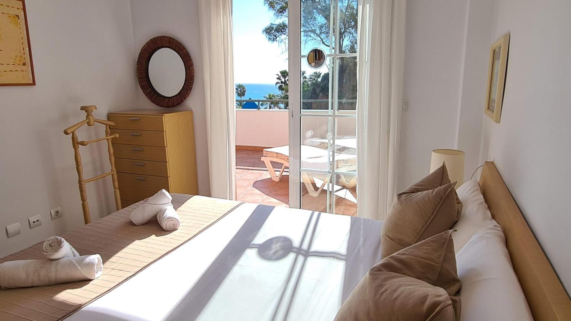 Apartament Burriana Beach Silhouse Nerja Esterno foto